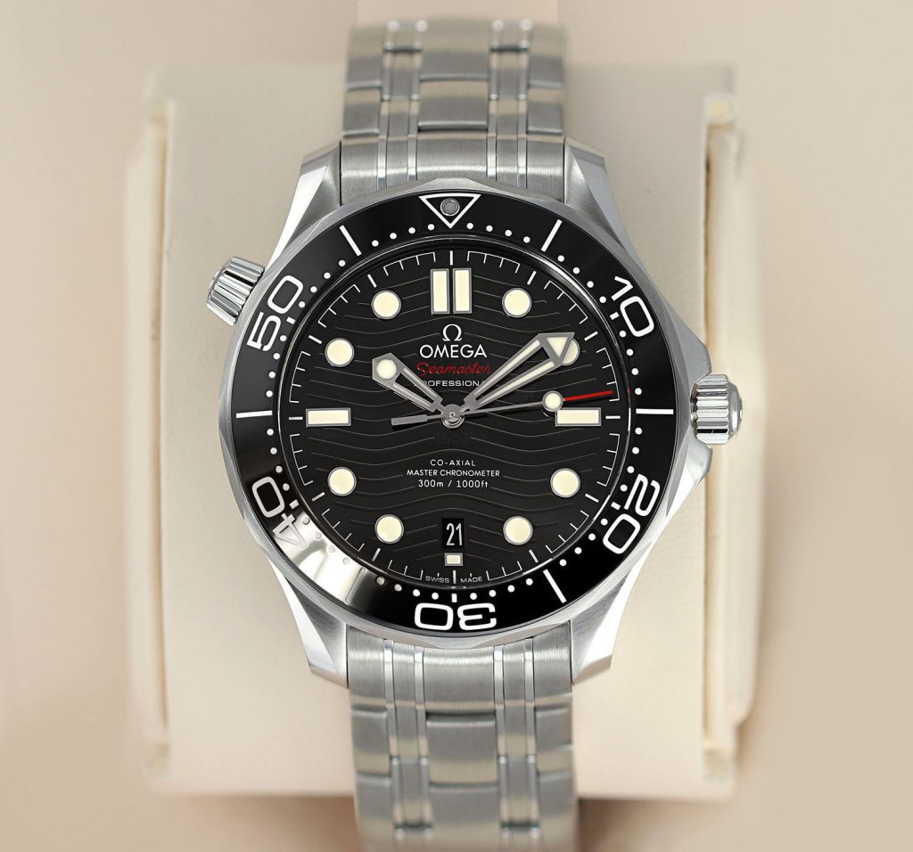 购买高仿欧米茄海马300米潜水表 Omega 210 30 42 20 01 001 46367 01