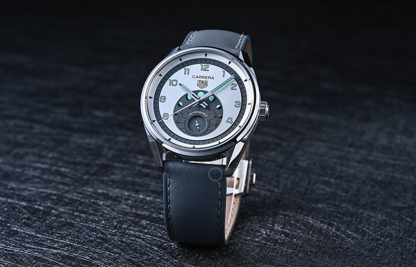 高仿泰格豪雅天文学家月相表