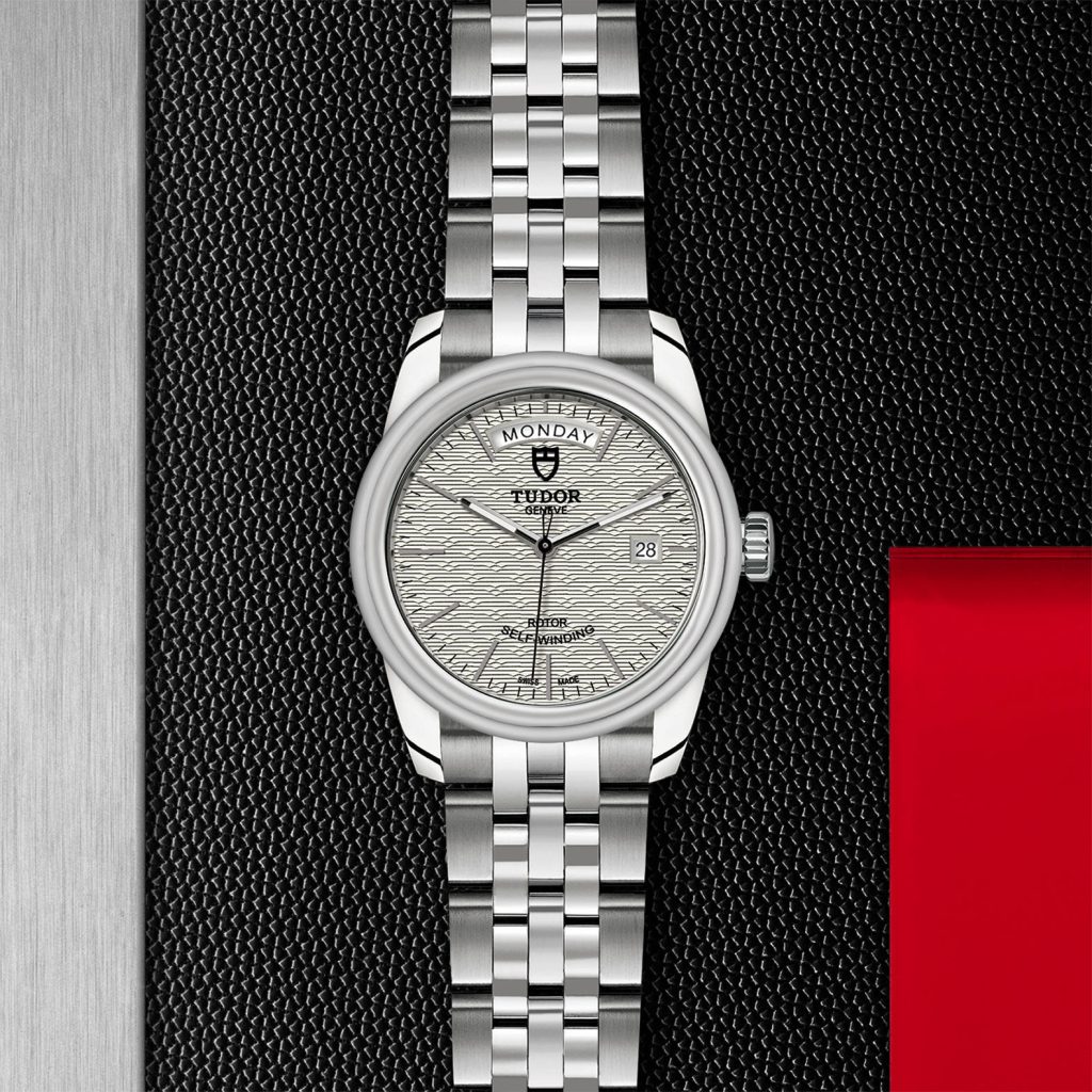 帝舵骏珏星期日历型复刻腕表购买