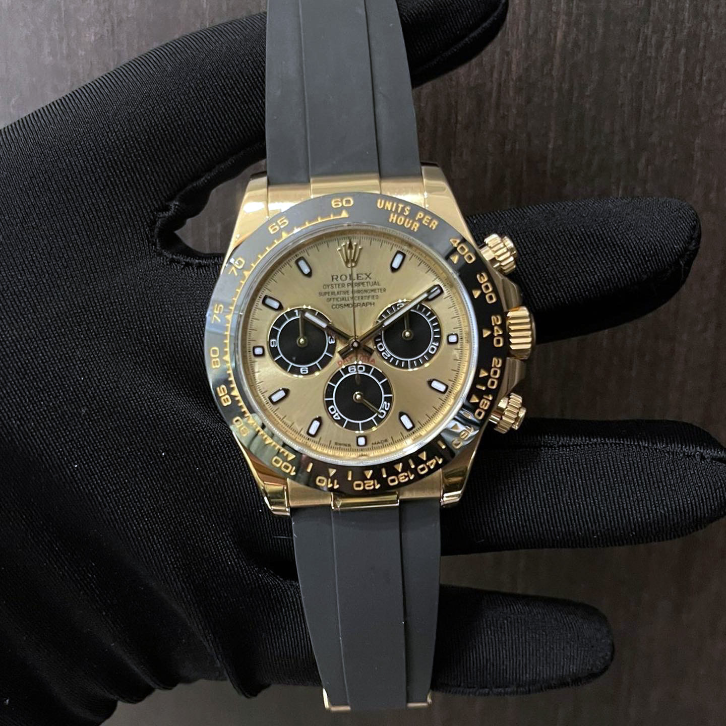 复刻劳力士余文乐