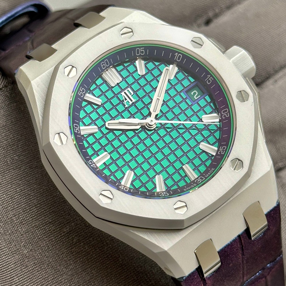 购买爱彼皇家橡树离岸型 77605CB.OO .A422CR.01