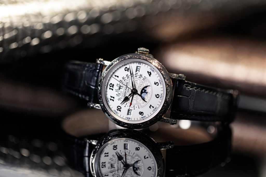 购买精仿百达翡丽5160500G 001白金腕表