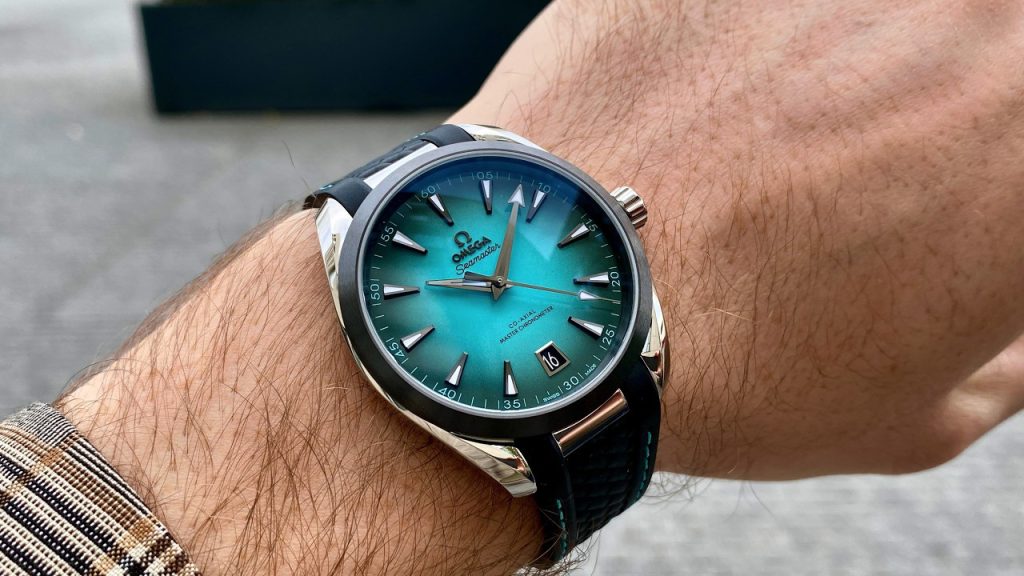 高仿欧米茄海马220.32.41.21.03.001