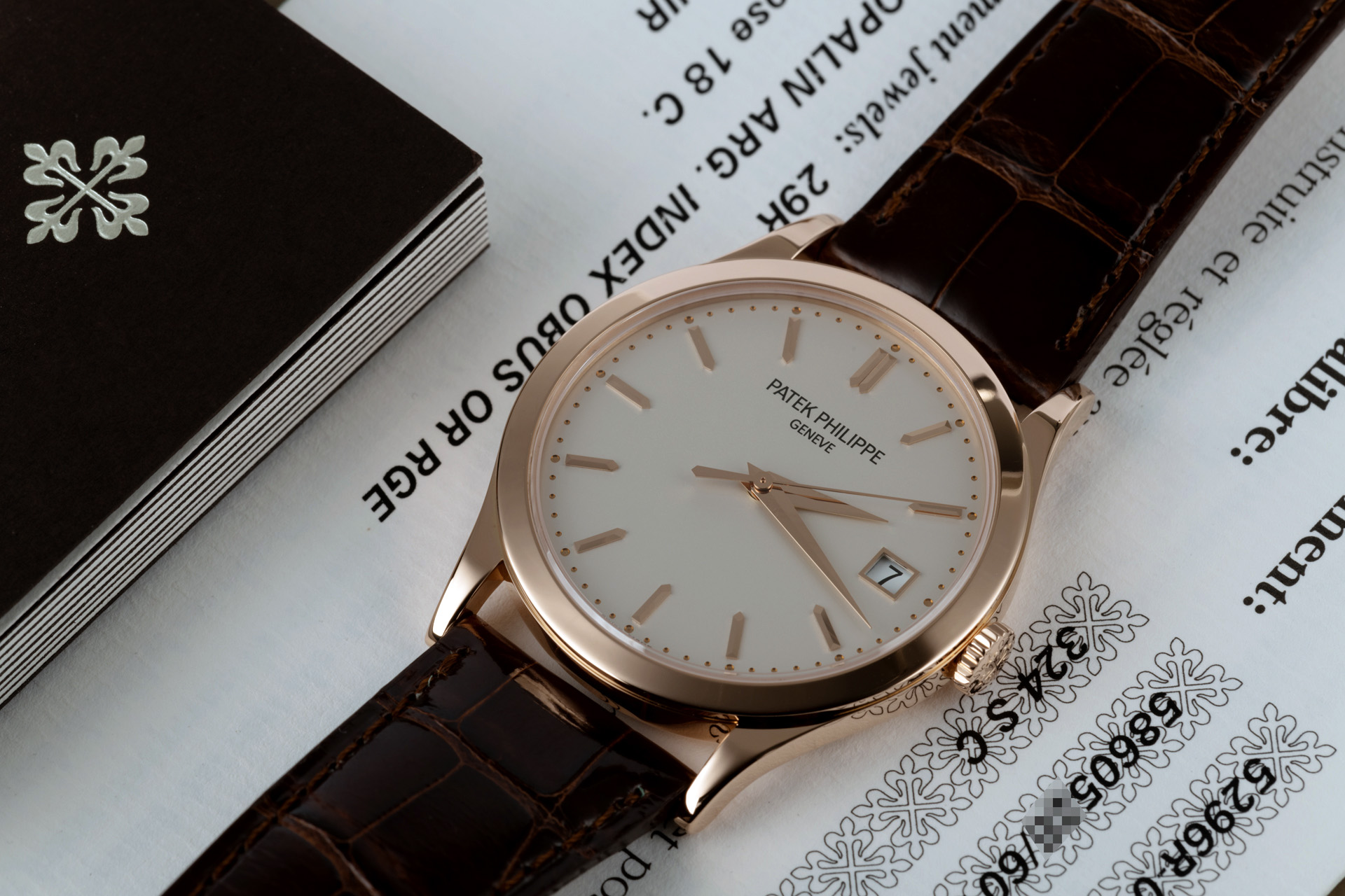 高仿百达翡丽古典表5296R 010玫瑰金